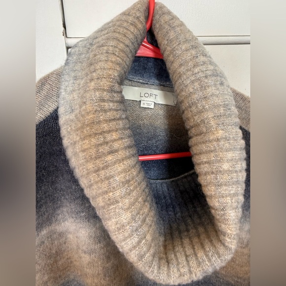 Loft Sweater - Picture 2 of 2